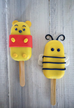 Load image into Gallery viewer, Winnie The Pooh Cakesicles
